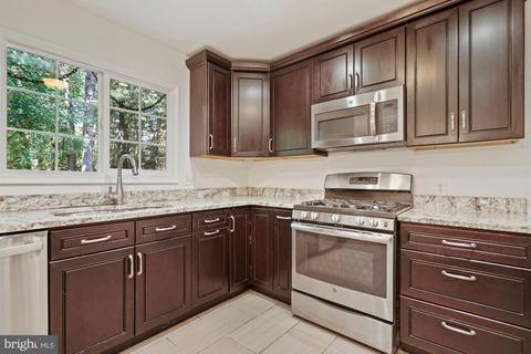 6524 Bowie Dr, Springfield, VA 22150 photo 4