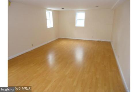 6617 Tucker Ave, Mclean, VA 22101 photo 4
