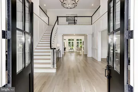 8458 Portland Pl, Mclean, VA 22102 photo 8