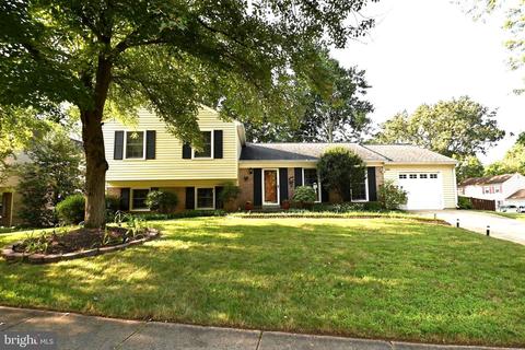 9501 Wallingford Dr, Burke, VA 22015 photo 1