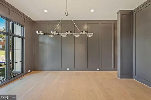 6713 Danforth St, Mclean, VA 22101 photo 3