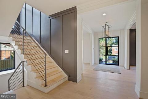 6713 Danforth St, Mclean, VA 22101 photo 16