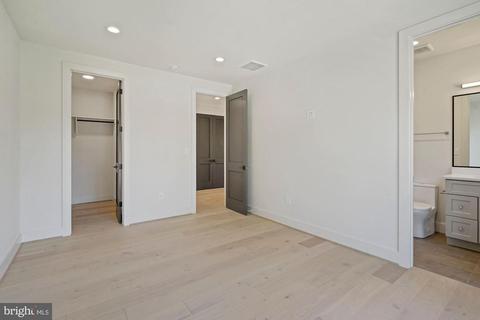 6713 Danforth St, Mclean, VA 22101 photo 35