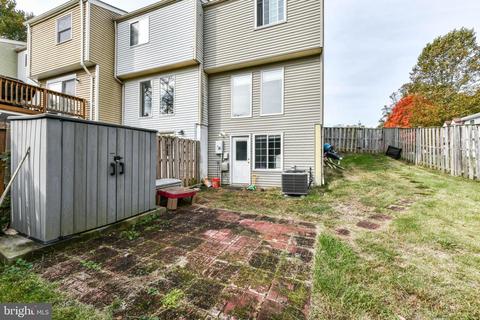 8240 Crestmont Cir, Springfield, VA 22153 photo 23