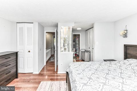 8240 Crestmont Cir, Springfield, VA 22153 photo 14