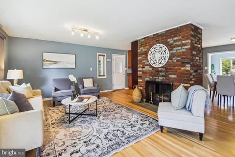 1819 Deer Dr, Mclean, VA 22101 photo 4