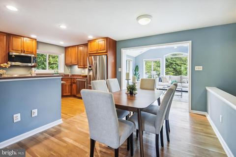 1819 Deer Dr, Mclean, VA 22101 photo 9