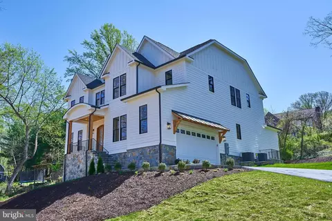 1925 Hunter Mill Rd, Vienna, VA 22182