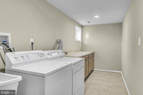 5304 Oldcastle Ln, Springfield, VA 22151 photo 36