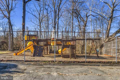 5304 Oldcastle Ln, Springfield, VA 22151 photo 49