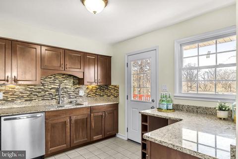 5304 Oldcastle Ln, Springfield, VA 22151 photo 15