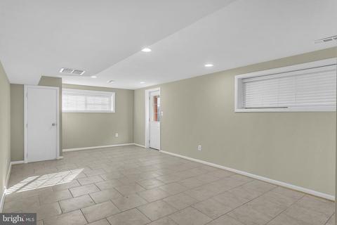 5304 Oldcastle Ln, Springfield, VA 22151 photo 29