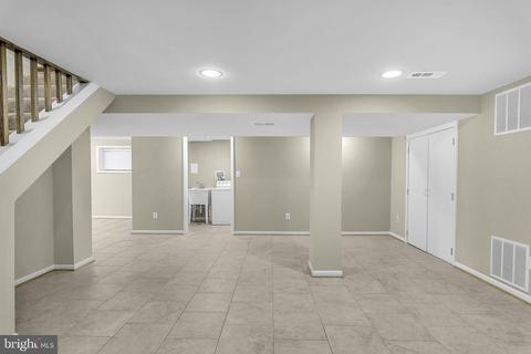 5304 Oldcastle Ln, Springfield, VA 22151 photo 28