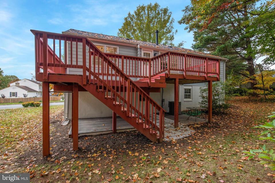  10814 Rippon Lodge Dr, Fairfax, VA 22032 photo 38