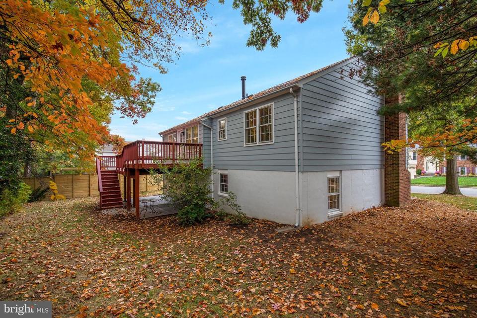  10814 Rippon Lodge Dr, Fairfax, VA 22032 photo 43