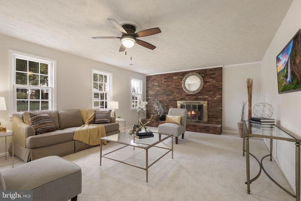  10814 Rippon Lodge Dr, Fairfax, VA 22032 photo 30