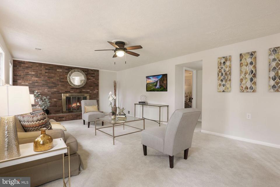  10814 Rippon Lodge Dr, Fairfax, VA 22032 photo 31