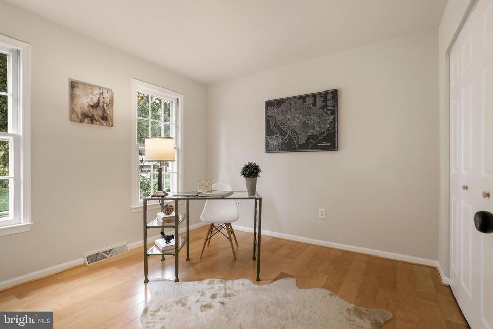  10814 Rippon Lodge Dr, Fairfax, VA 22032 photo 26