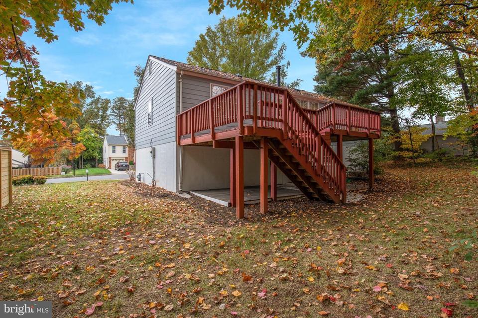  10814 Rippon Lodge Dr, Fairfax, VA 22032 photo 37