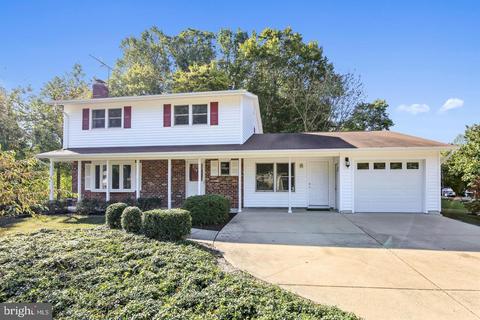 6901 Loudoun Ln, Springfield, VA 22152 photo 1