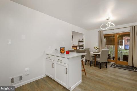 5314 Weymouth Dr, Springfield, VA 22151 photo 6