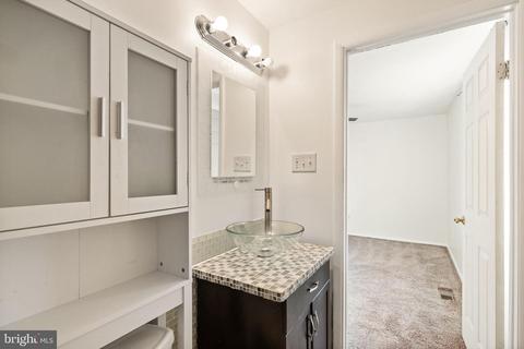 8451 Gold Sky Ct, Springfield, VA 22153 photo 21