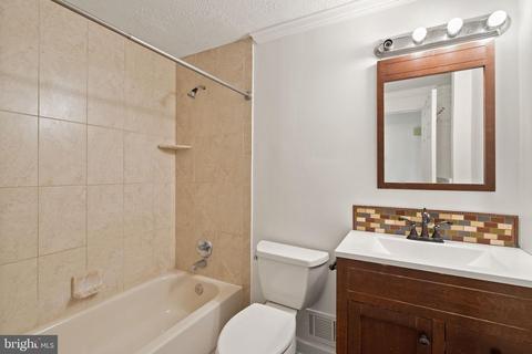 8451 Gold Sky Ct, Springfield, VA 22153 photo 28