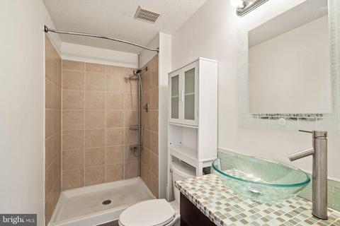 8451 Gold Sky Ct, Springfield, VA 22153 photo 20