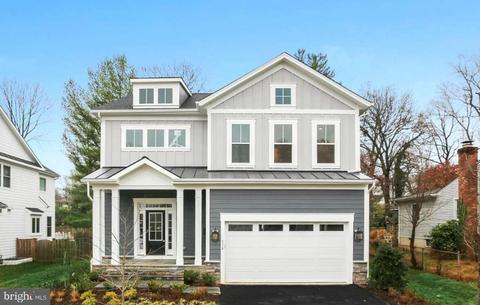 110 Elm St SW, Vienna, VA 22180