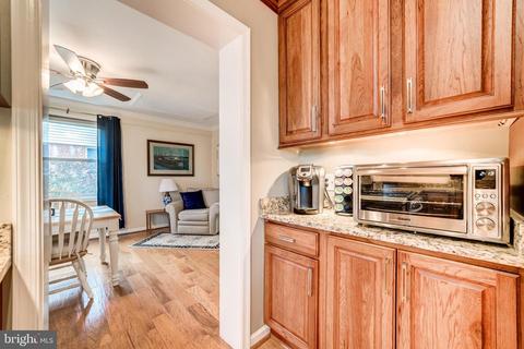 7306 Inzer St, Springfield, VA 22151 photo 8