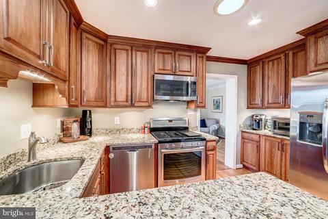 7306 Inzer St, Springfield, VA 22151 photo 10