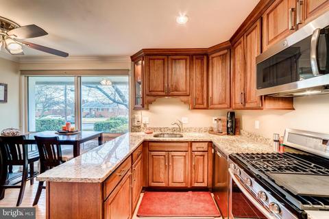 7306 Inzer St, Springfield, VA 22151 photo 11