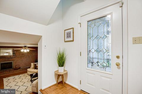 6504 Bowie Dr, Springfield, VA 22150 photo 5