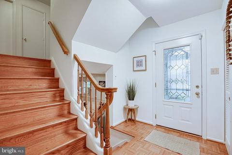 6504 Bowie Dr, Springfield, VA 22150 photo 4