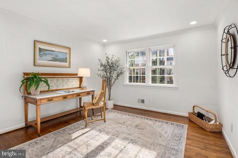 7905 Foxhound Rd, Mclean, VA 22102 photo 12