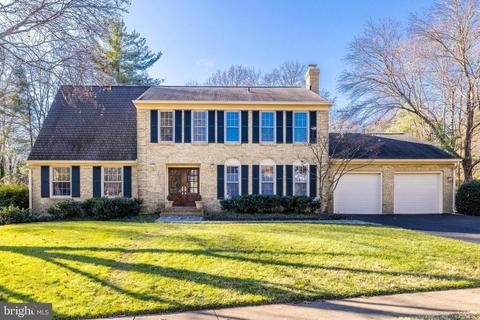 7905 Foxhound Rd, Mclean, VA 22102 photo 4