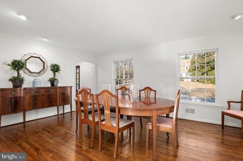 7905 Foxhound Rd, Mclean, VA 22102 photo 14