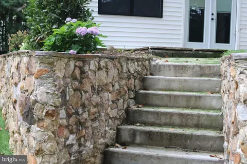 8919 Arley Dr, Springfield, VA 22153 photo 33
