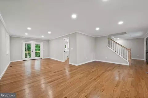 8919 Arley Dr, Springfield, VA 22153 photo 12