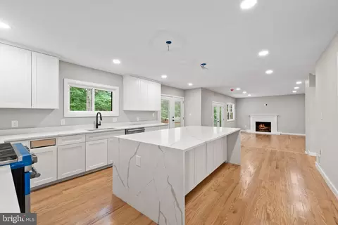 8919 Arley Dr, Springfield, VA 22153 photo 8