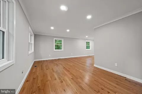 8919 Arley Dr, Springfield, VA 22153 photo 15