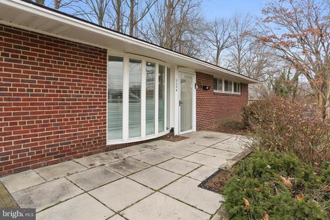 7204 Halifax Pl, Springfield, VA 22150 photo 3