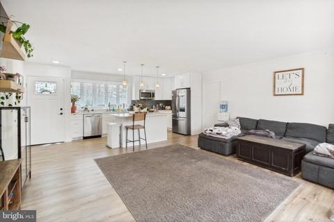 7204 Halifax Pl, Springfield, VA 22150 photo 8