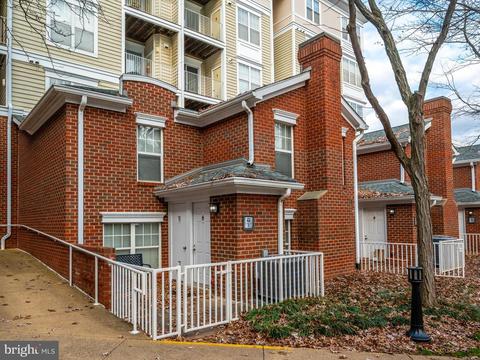 1625 International Dr #TH-3, Mclean, VA 22102