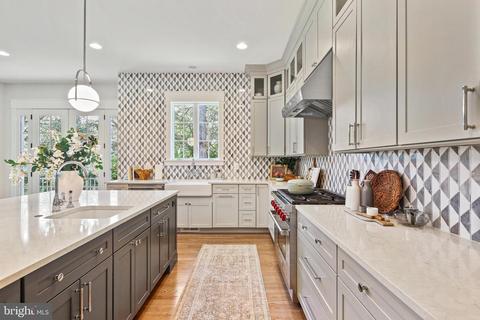 1122 Ormond Ct, Mclean, VA 22101 photo 18