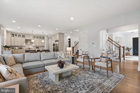 1122 Ormond Ct, Mclean, VA 22101 photo 11