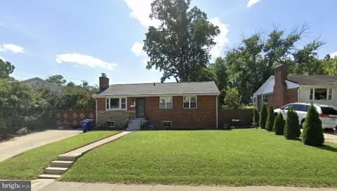 7131 Rice St, Falls Church, VA 22042