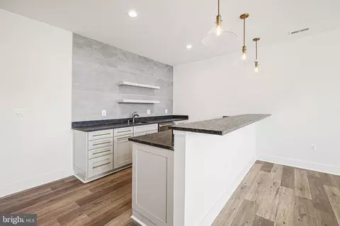 1070 Carper St, Mclean, VA 22101 photo 56