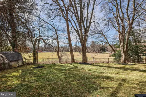 1070 Carper St, Mclean, VA 22101 photo 76