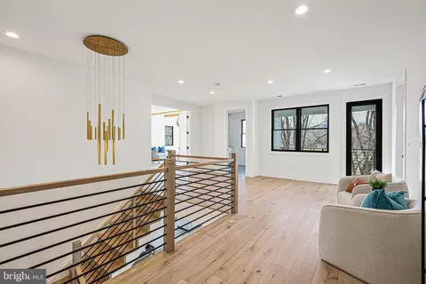 1070 Carper St, Mclean, VA 22101 photo 37